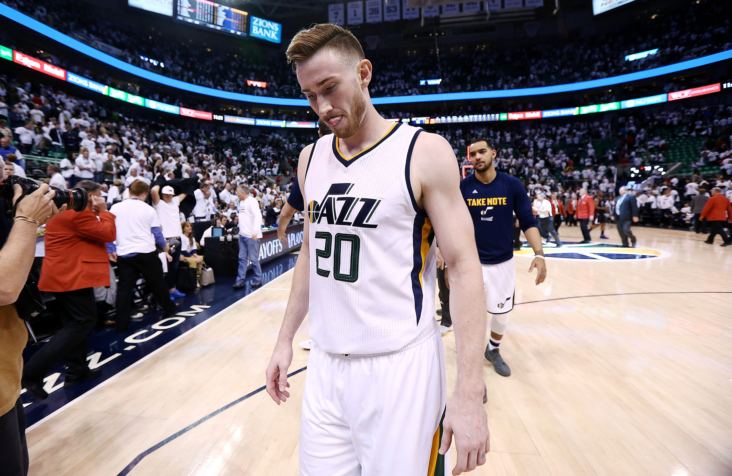 Utah Jazz forward Gordon Hayward (20) walks off the floor after the Utah Jazz fall to the LA Clippers in Game 6 of the NBA playoffs 98-93 at Vivint Smart Home Arena in Salt Lake City on Friday, April 28, 2017. (Scott G Winterton, KSL)