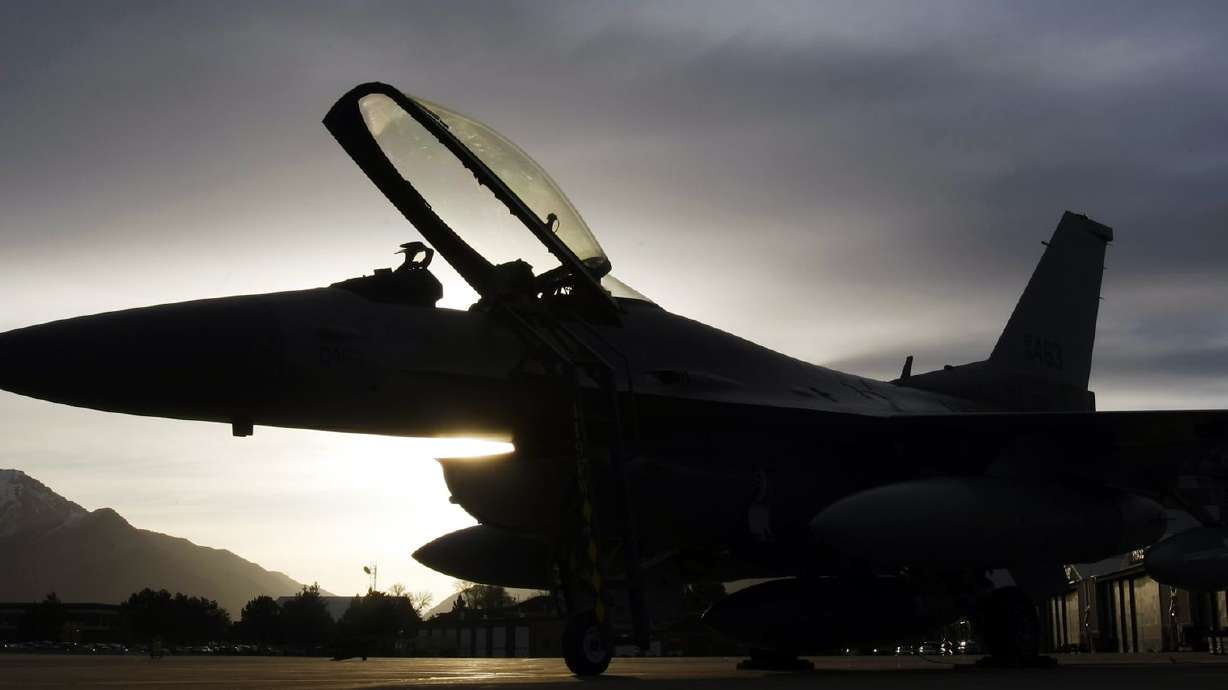 Utah woman says blasting paint off HAFB jets caused husband’s death