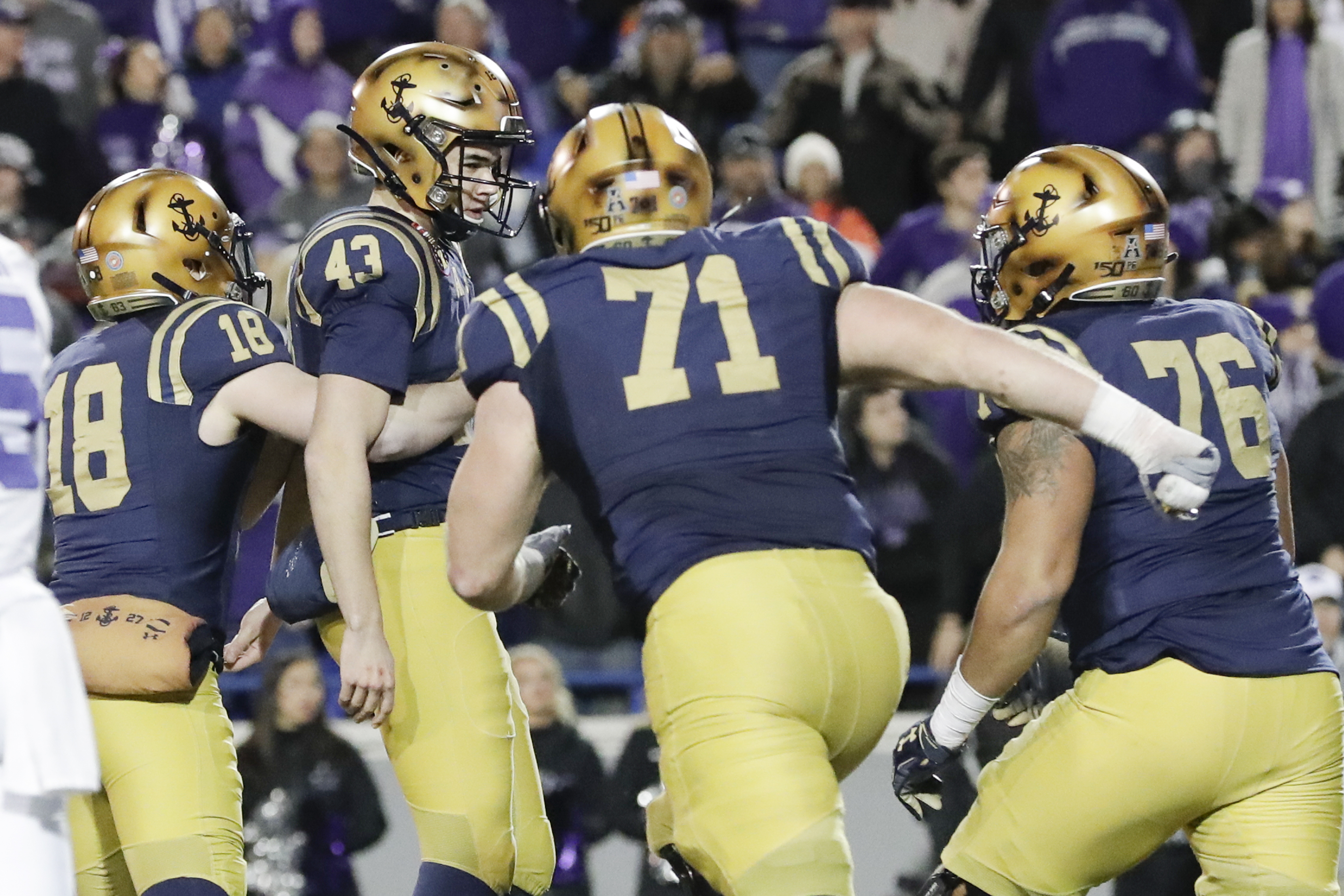 Trick play, FG lift No. 21 Navy over Kansas State 20-17