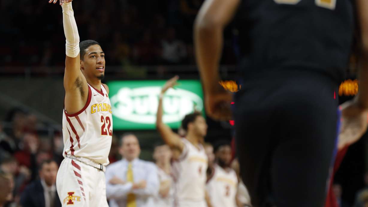 Underclassmen thriving at the point in college basketball