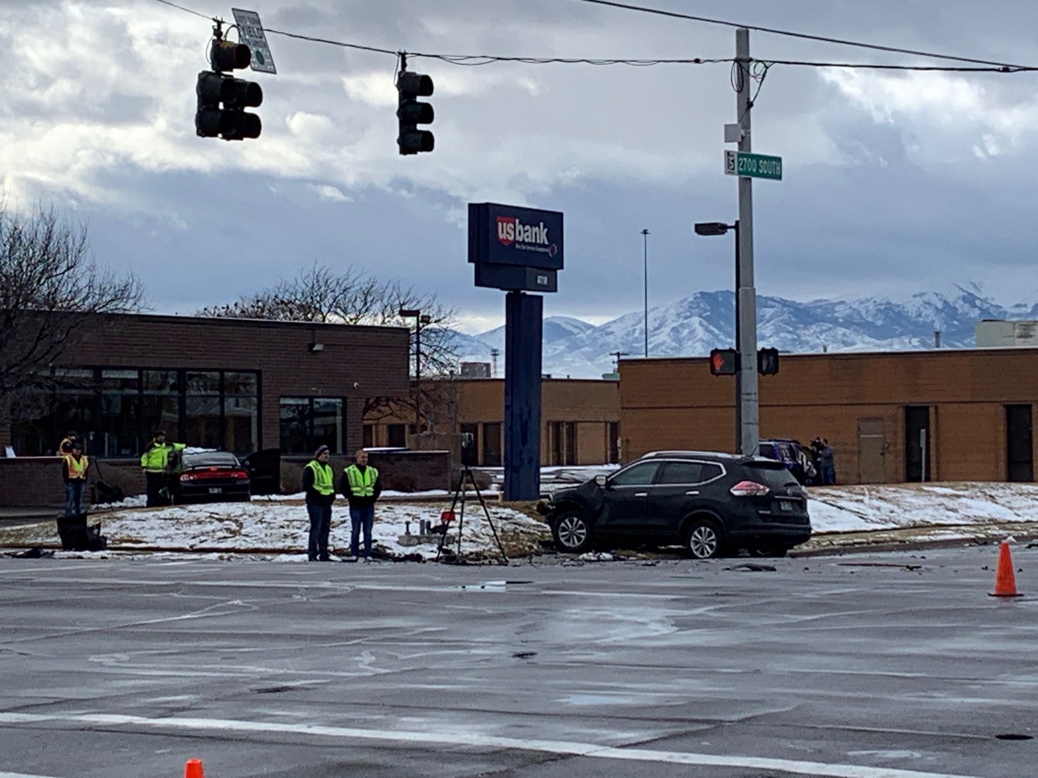 1 dead, 1 critically injured in South Salt Lake New Year's crash