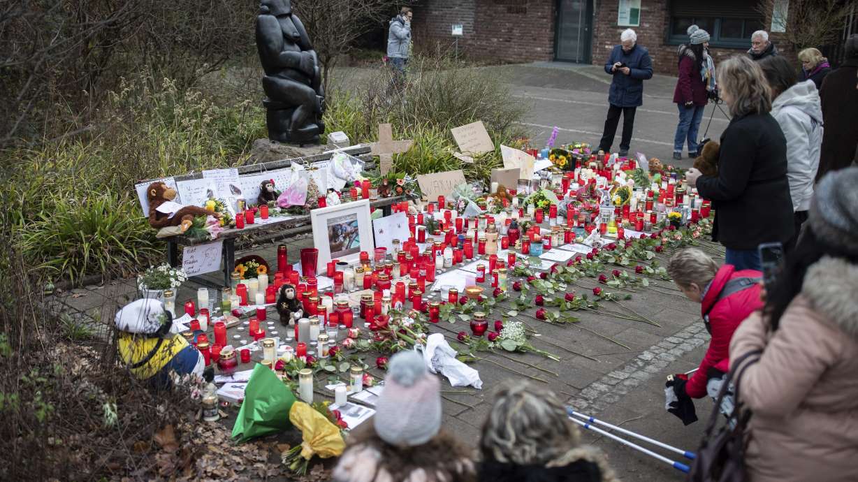 3 women investigated for causing deadly blaze at German zoo