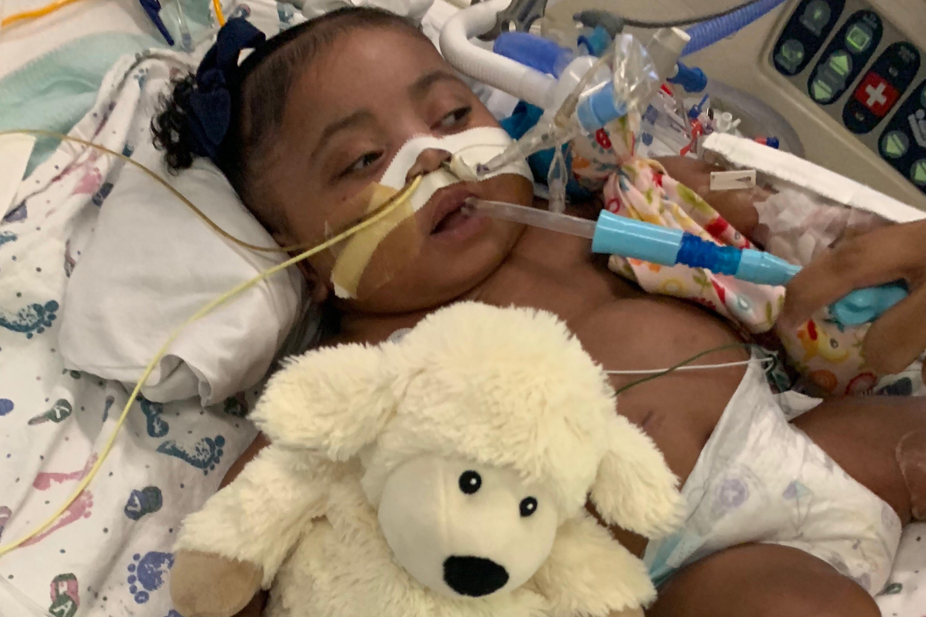 Texas judge: Hospital can remove baby from life support against mother's wishes