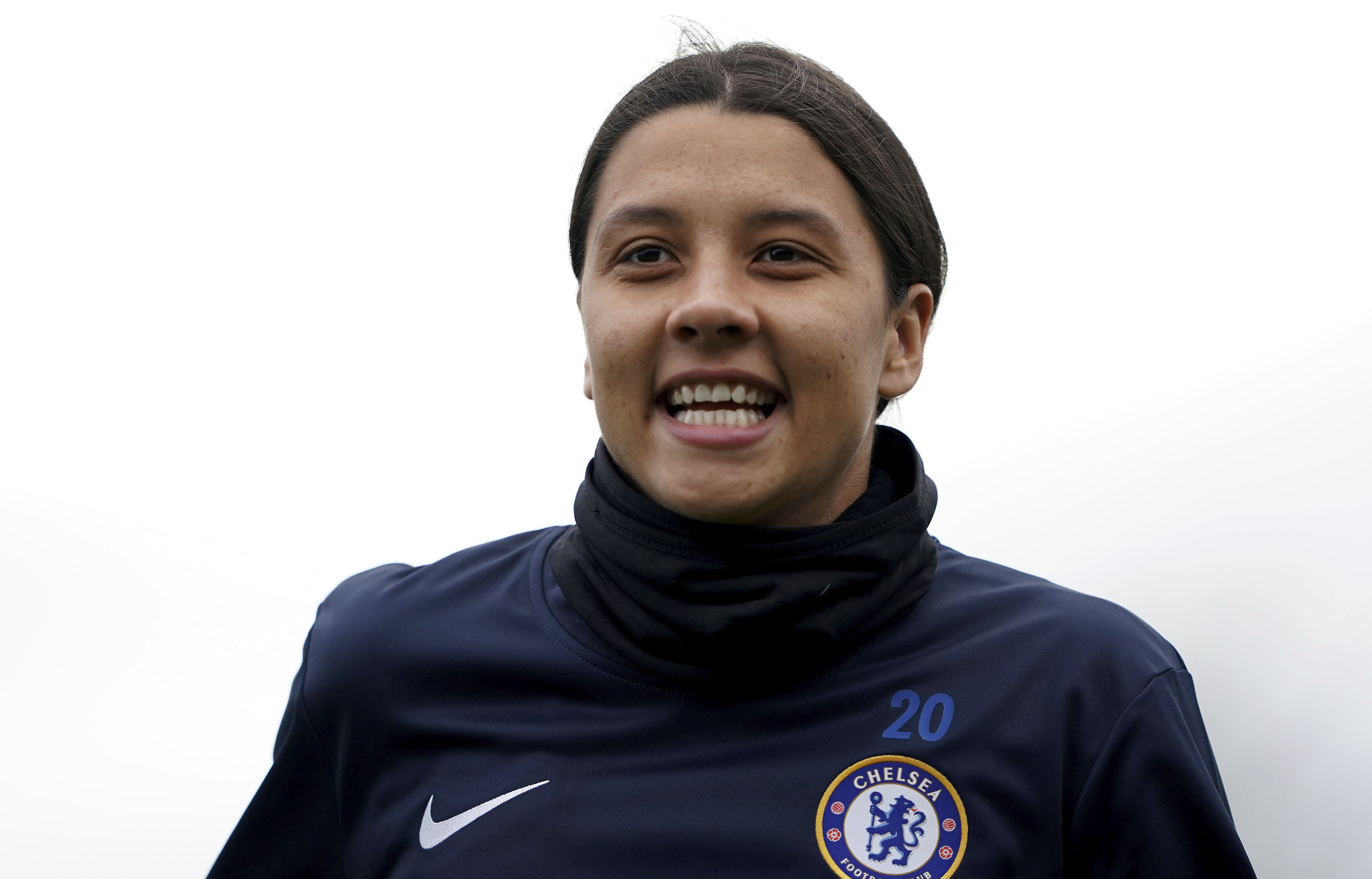 Australia star Kerr makes incident-filled debut for Chelsea