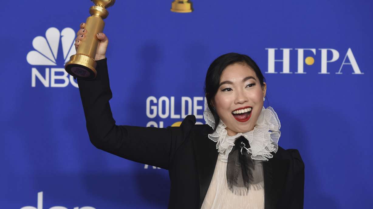 Awkwafina makes Globes' history with 'Farewell' acting win