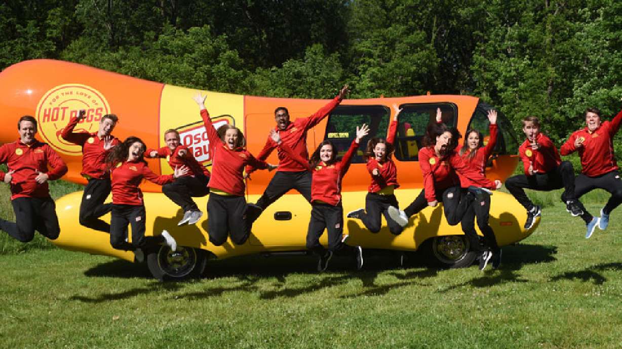 Here’s Your Chance to Become the Next Oscar Mayer Wienermobile Driver