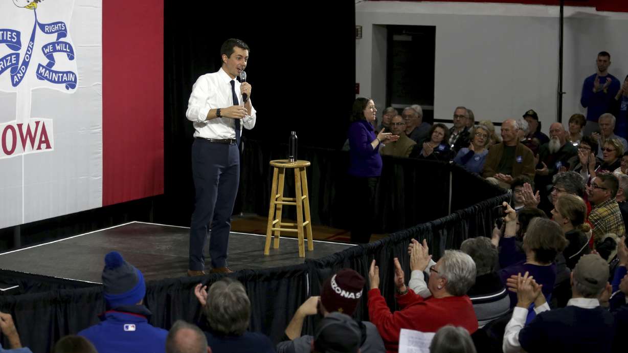 Elusive quest for momentum is on as Democrats dash to Iowa