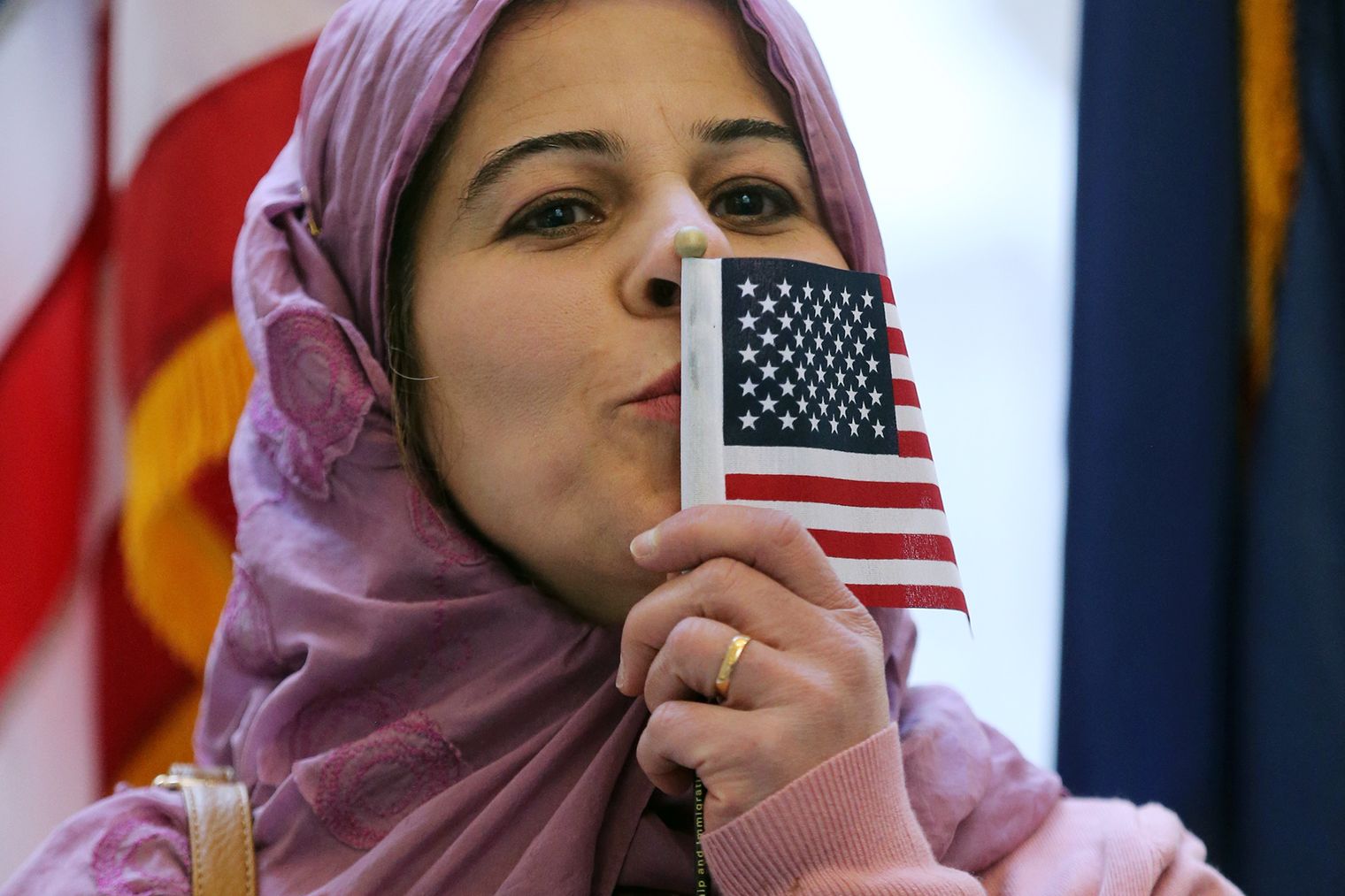 125 new citizens take oath at Utah capitol
