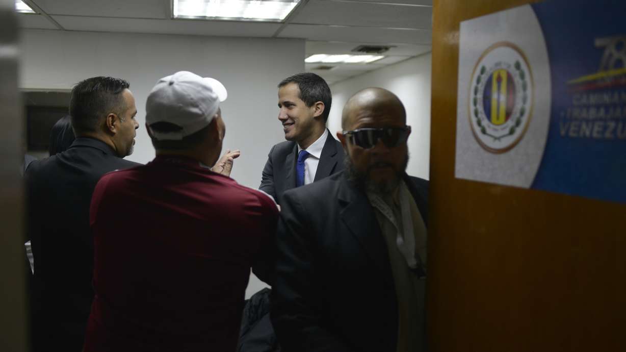 Venezuela opposition leader enters congress amid standoff