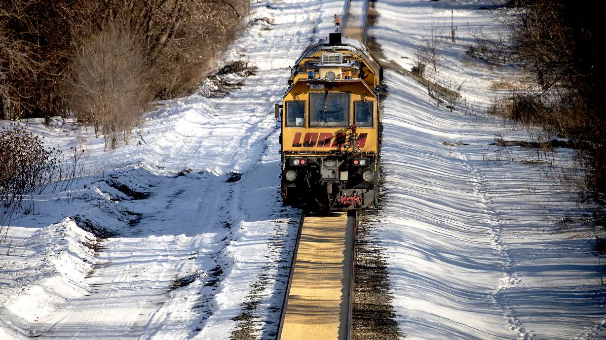 Corn spill forms smooth path on Minnesota railroad tracks