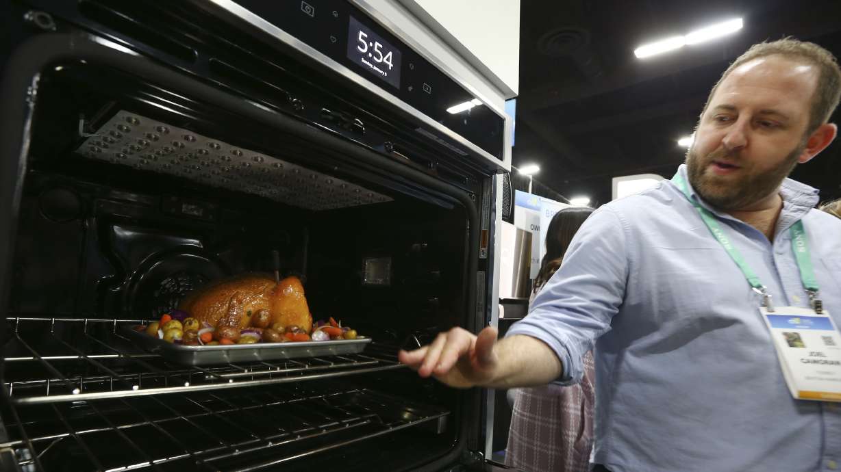 Kitchens get smarter at CES tech show, not yet in many homes