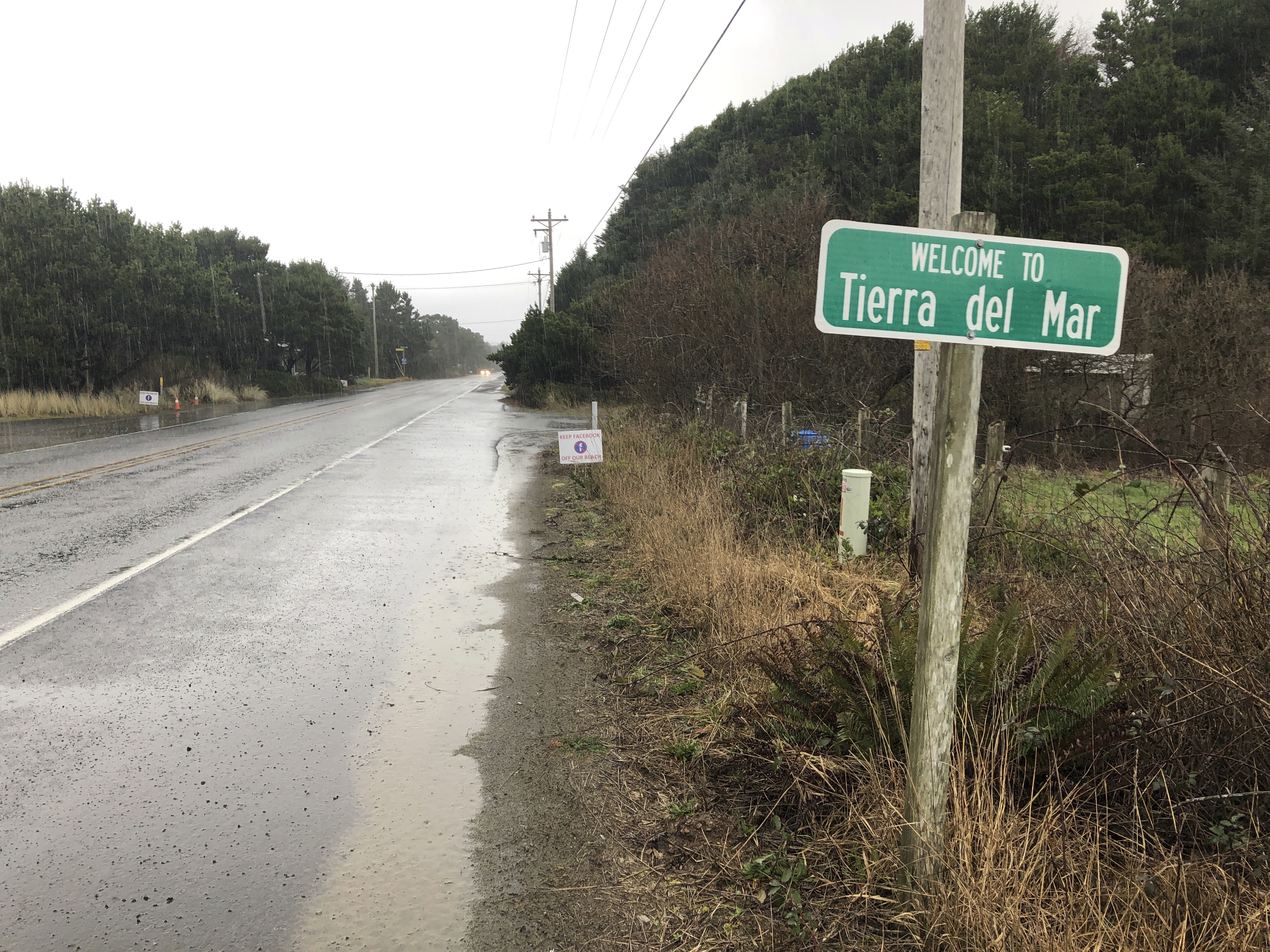 Facebook cable plan hits resistance in Oregon coastal town