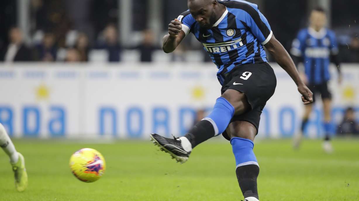 Old-fashioned No. 9's are back in fashion in Serie A