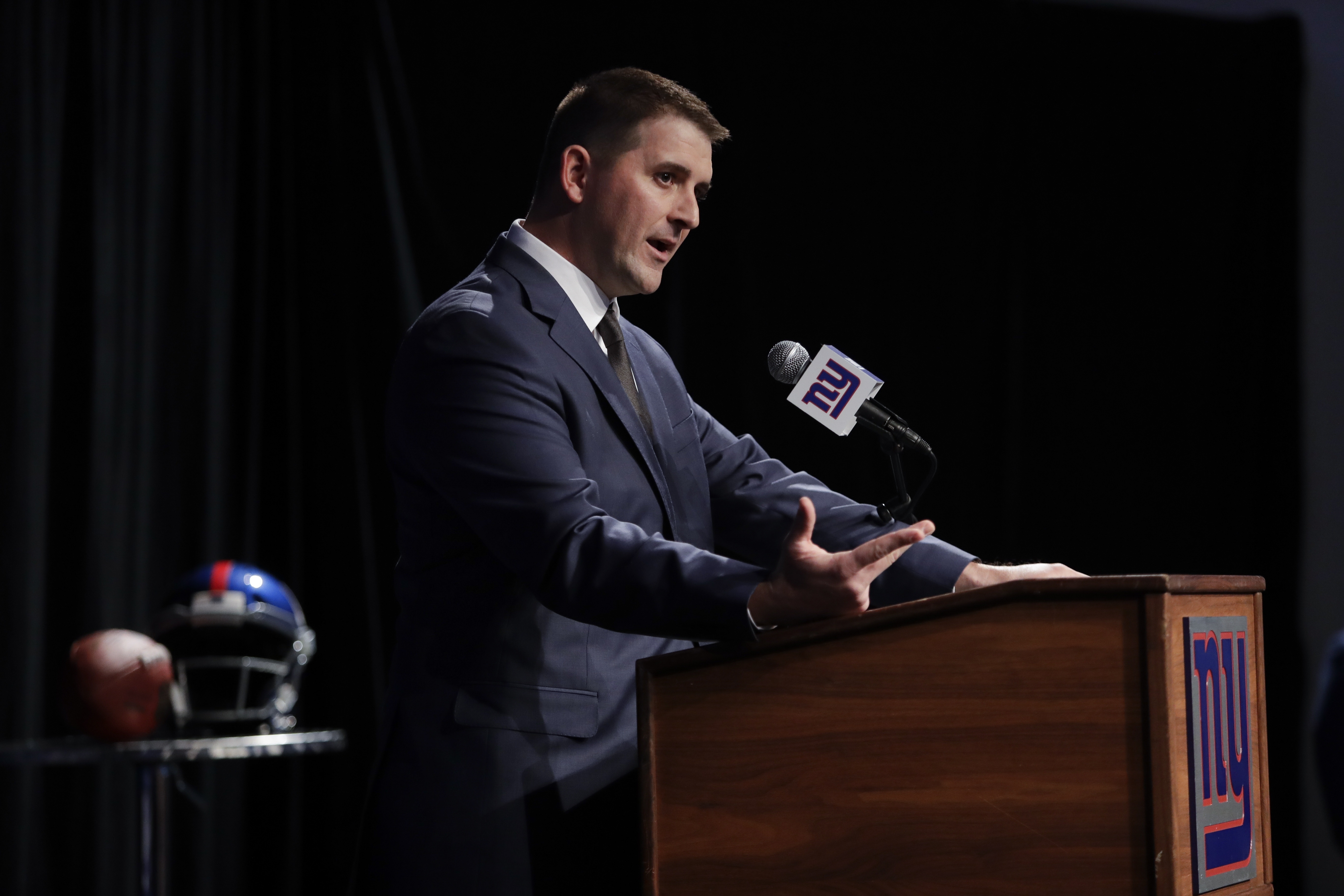 Joe Judge, old-fashioned at 38, wants blue-collar Giants