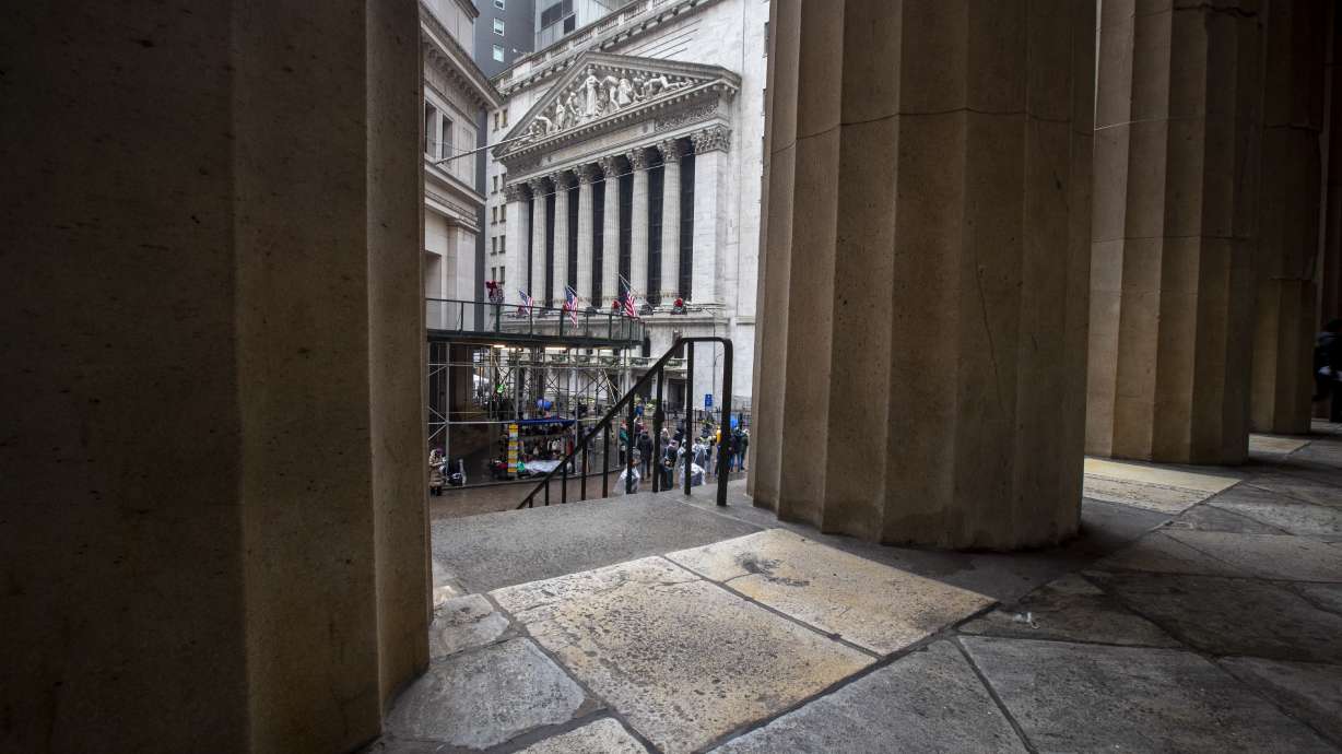 US stocks pull back from records following jobs report