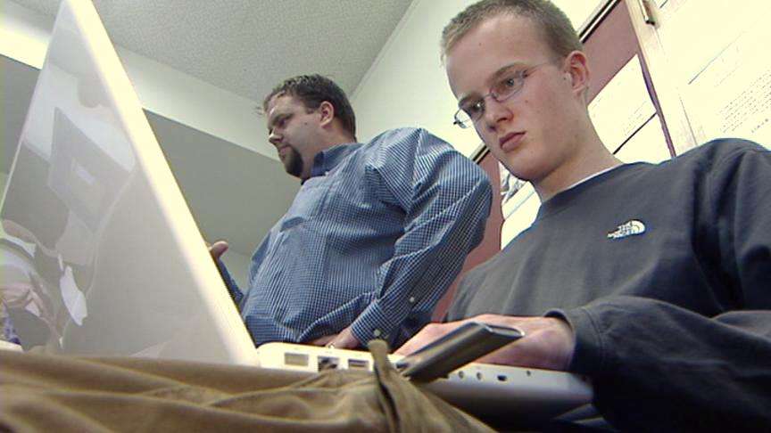 School Has High-Tech Student Team Helping Teachers