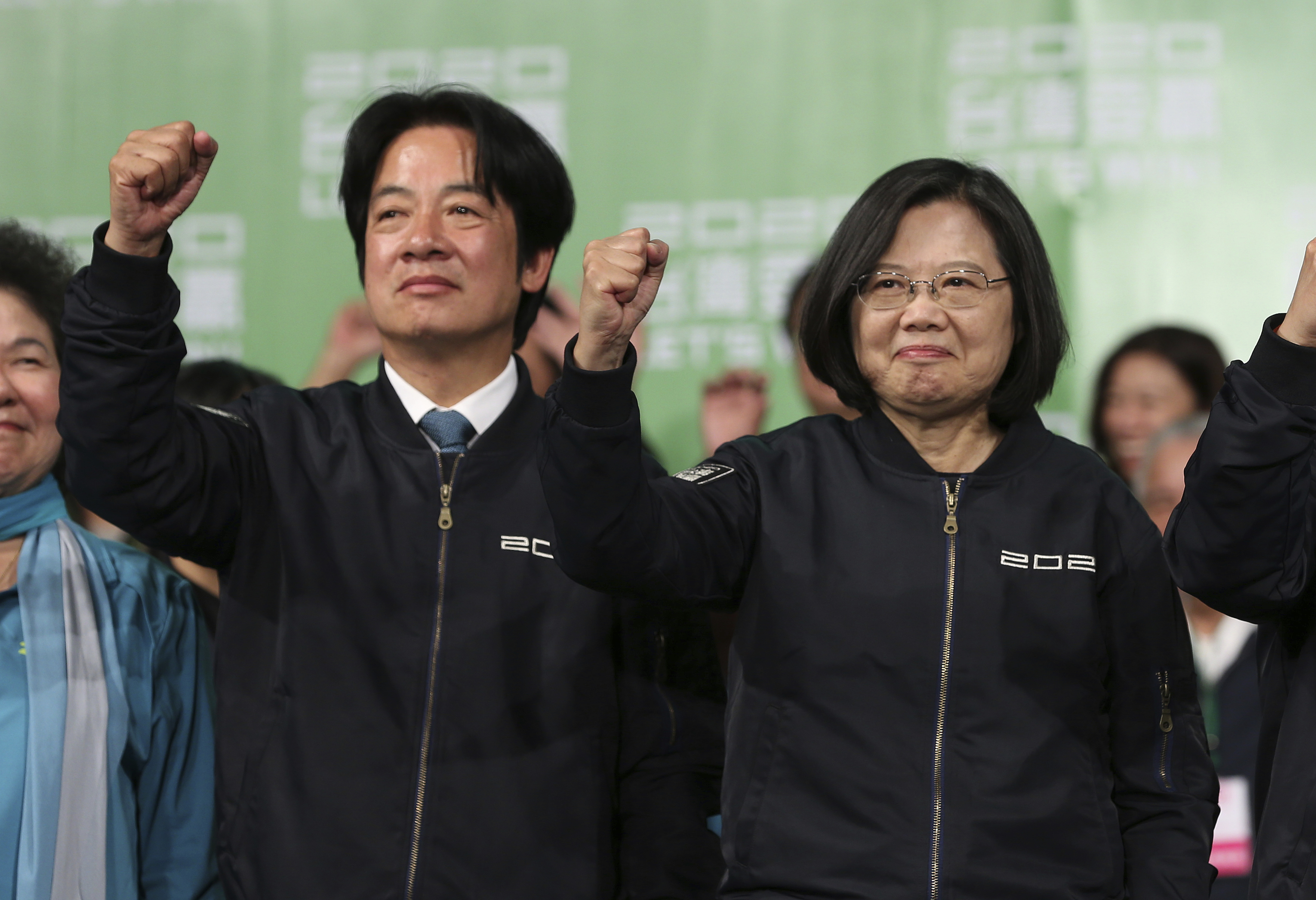 Taiwan's leader meets with US official after election win