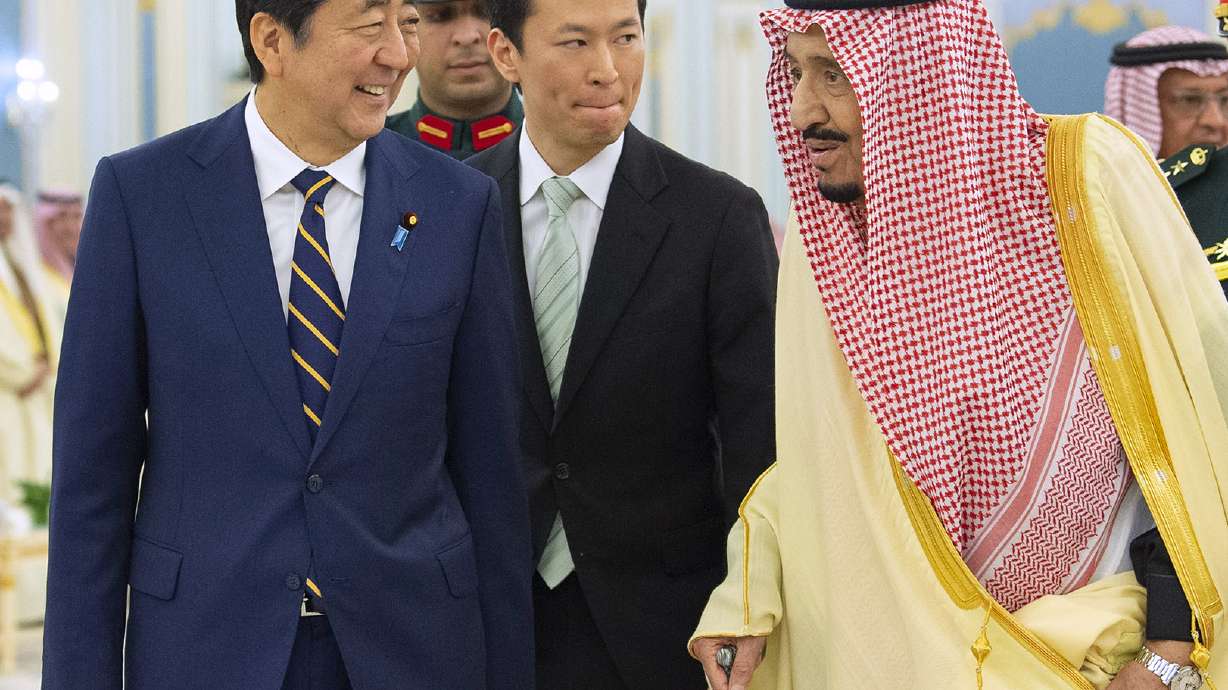 Japan's Abe meets Saudi king amid threats in Persian Gulf