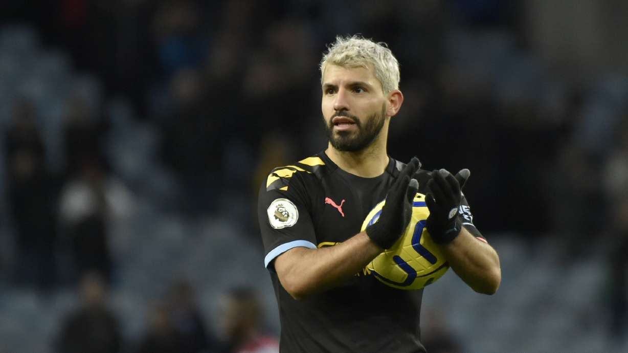 Aguero record EPL foreign scorer, City routs Villa to go 2nd