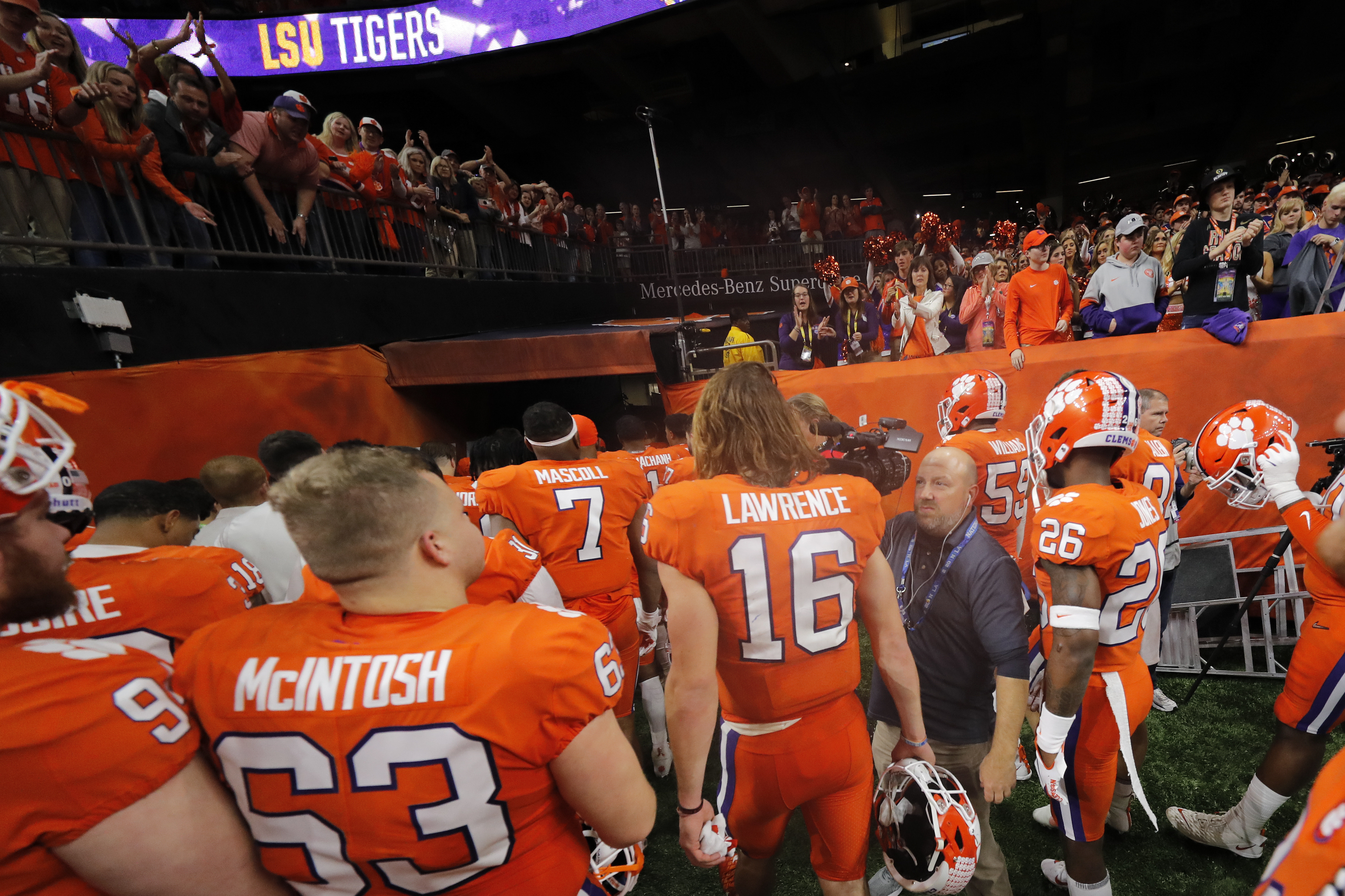 Clemson D, Lawrence falter as LSU rolls to championship