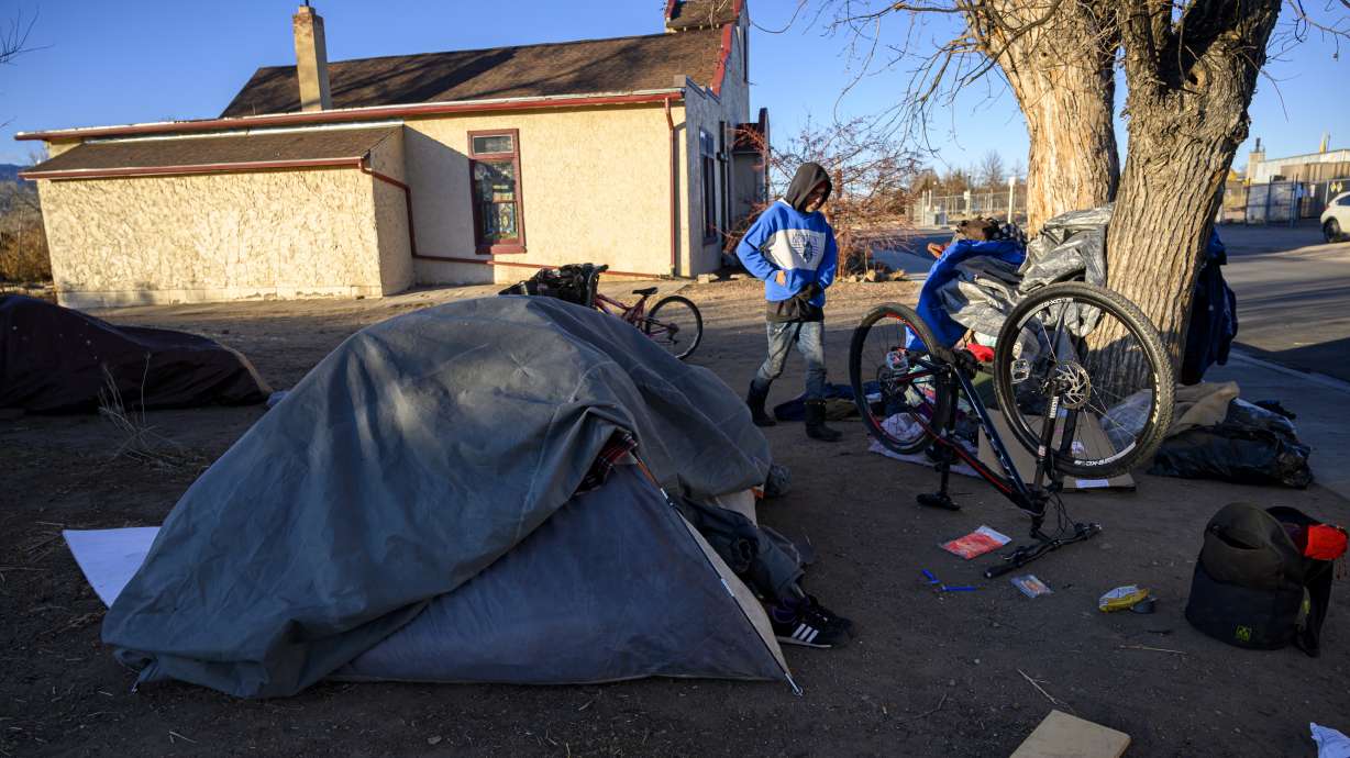 Witness says Colorado stabbing suspect asked about God