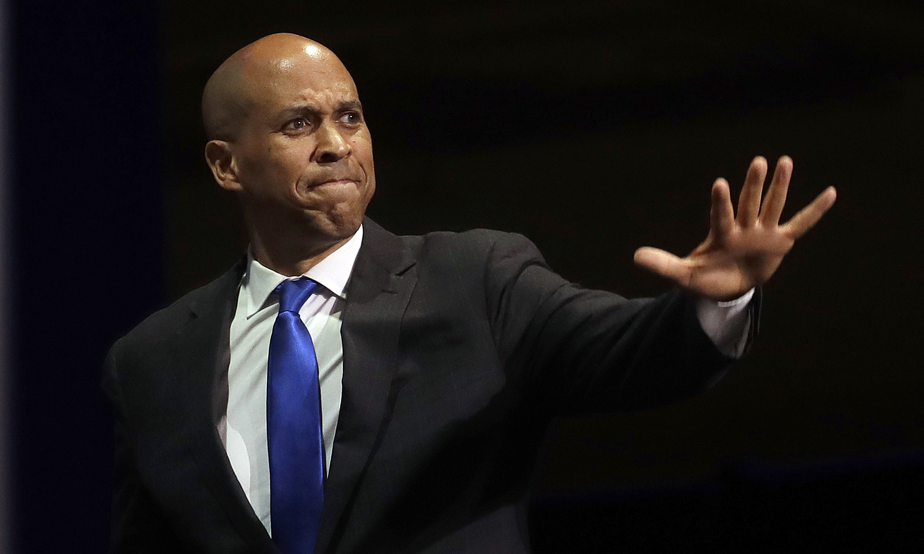 Debate to highlight vanishing diversity in Democratic field
