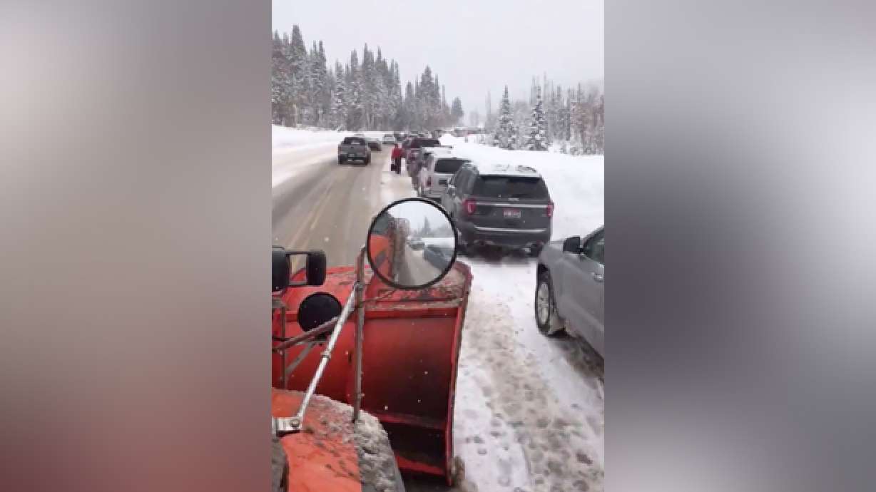 Driving restrictions in effect in Cottonwood canyons