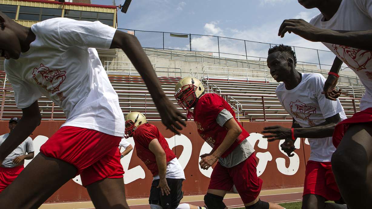 Independents day: As numbers, competition decline, high schools plot non-region move to bolster football future