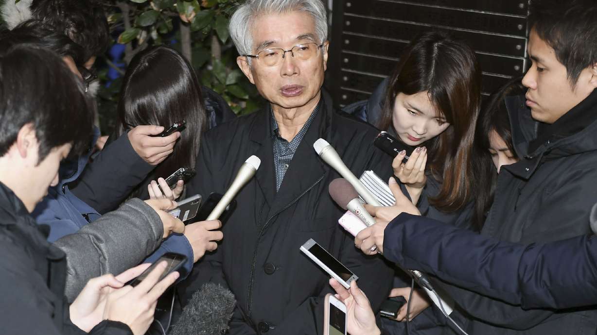 Ghosn's Japan lawyer quits after client's flight to Lebanon