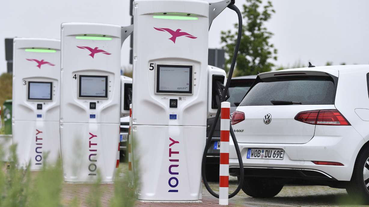 European carmakers build out charging network for electrics