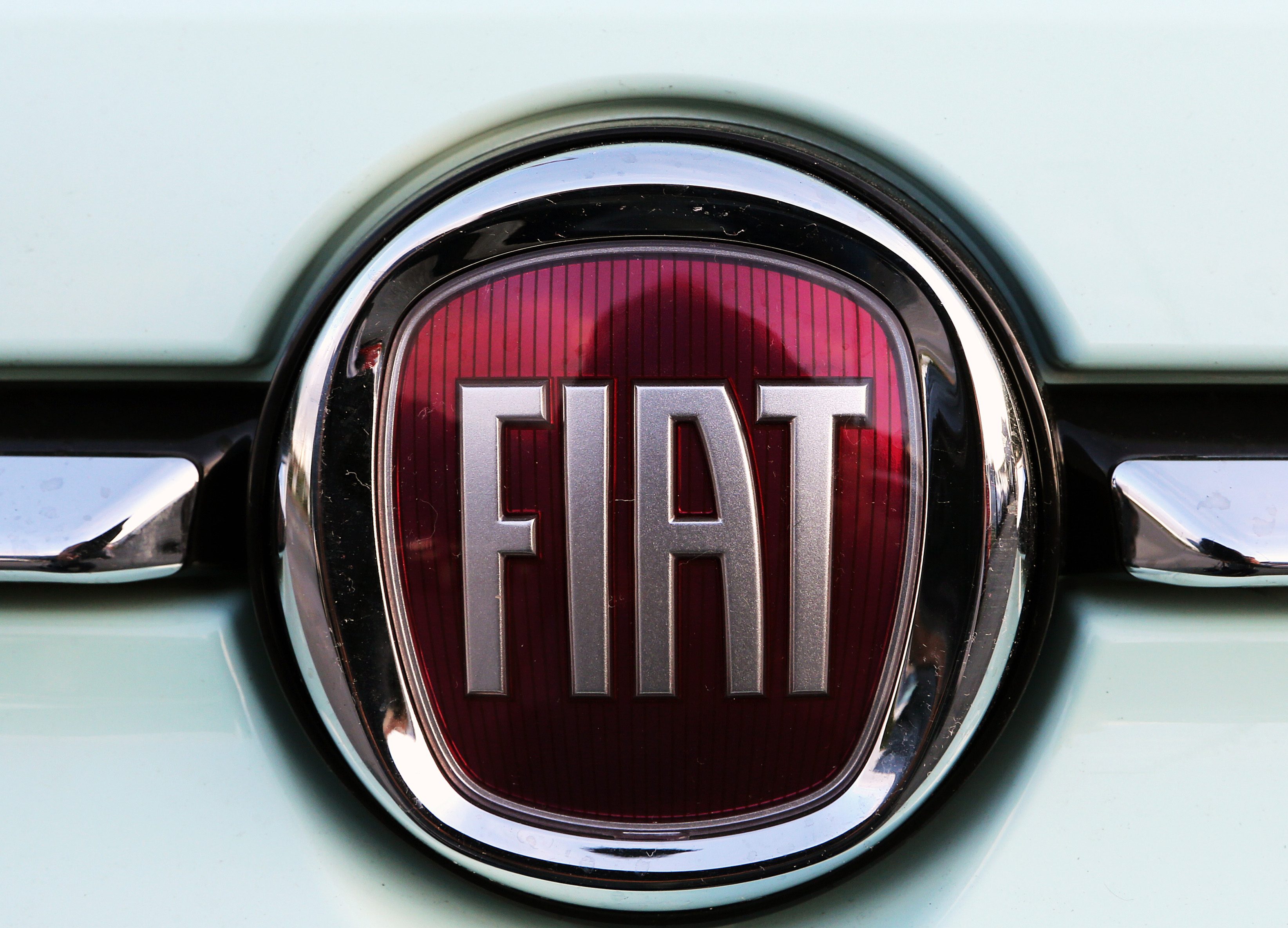 Fiat Chrysler in talks with Foxconn to develop electric cars