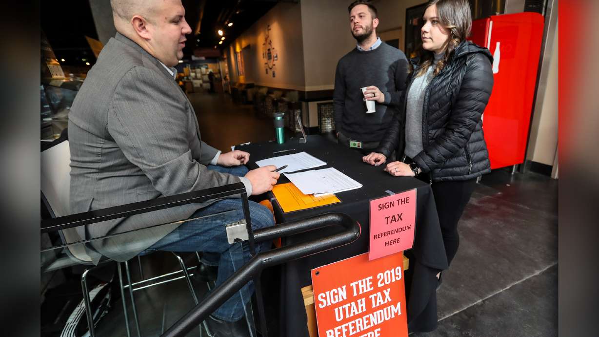 Referendum supporters opposed to food tax scrambling for signatures as Tuesday deadline looms