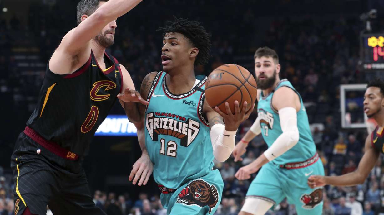 Brooks has 26 points as Grizzlies defeat Cavaliers 113-109