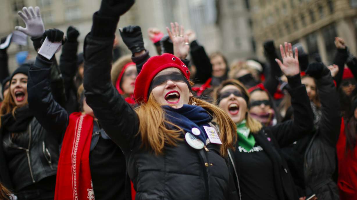 Thousands gather for Women's March rallies across the US