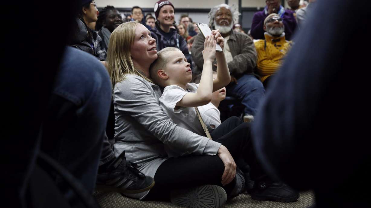 Candidates seek new caucus voters in trailer parks, rallies