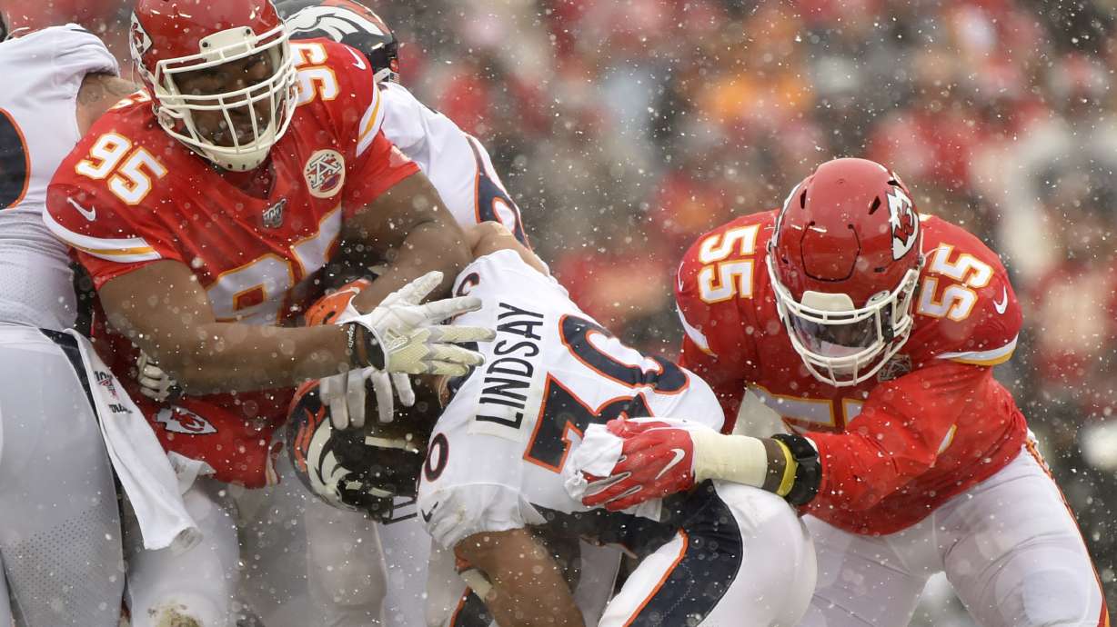 Chiefs have Jones, Titans have Humphries for AFC title game