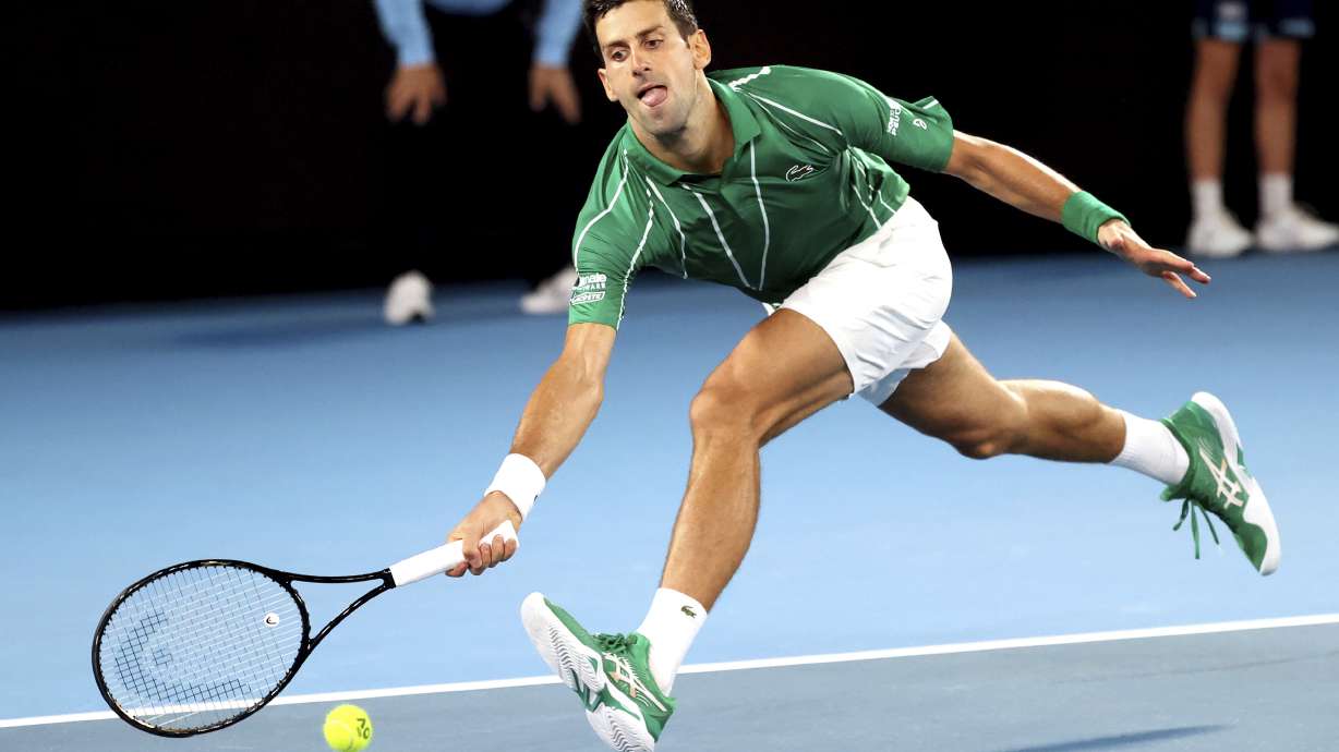 Djokovic cedes Australian Open set in 1st Rd; 1st since 2006