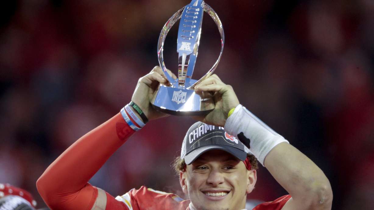 Chiefs stick to game plan in AFC title game win over Titans