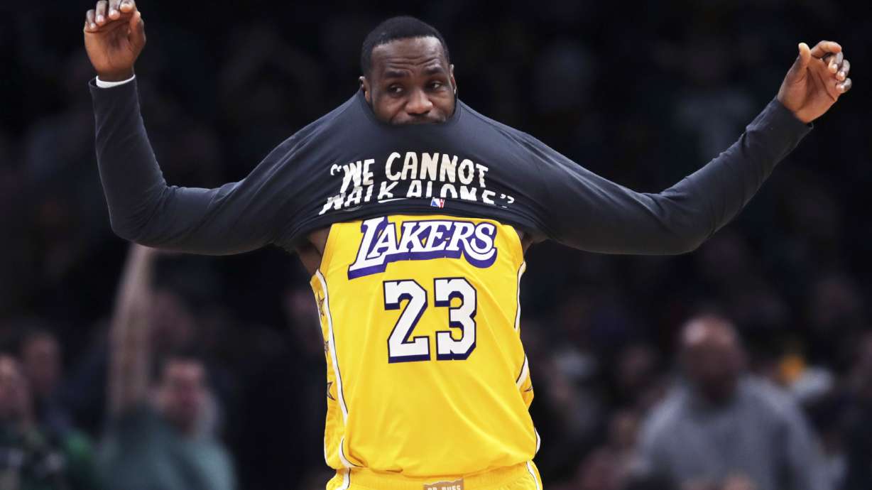 James heads to Springfield to see son before playing Celtics