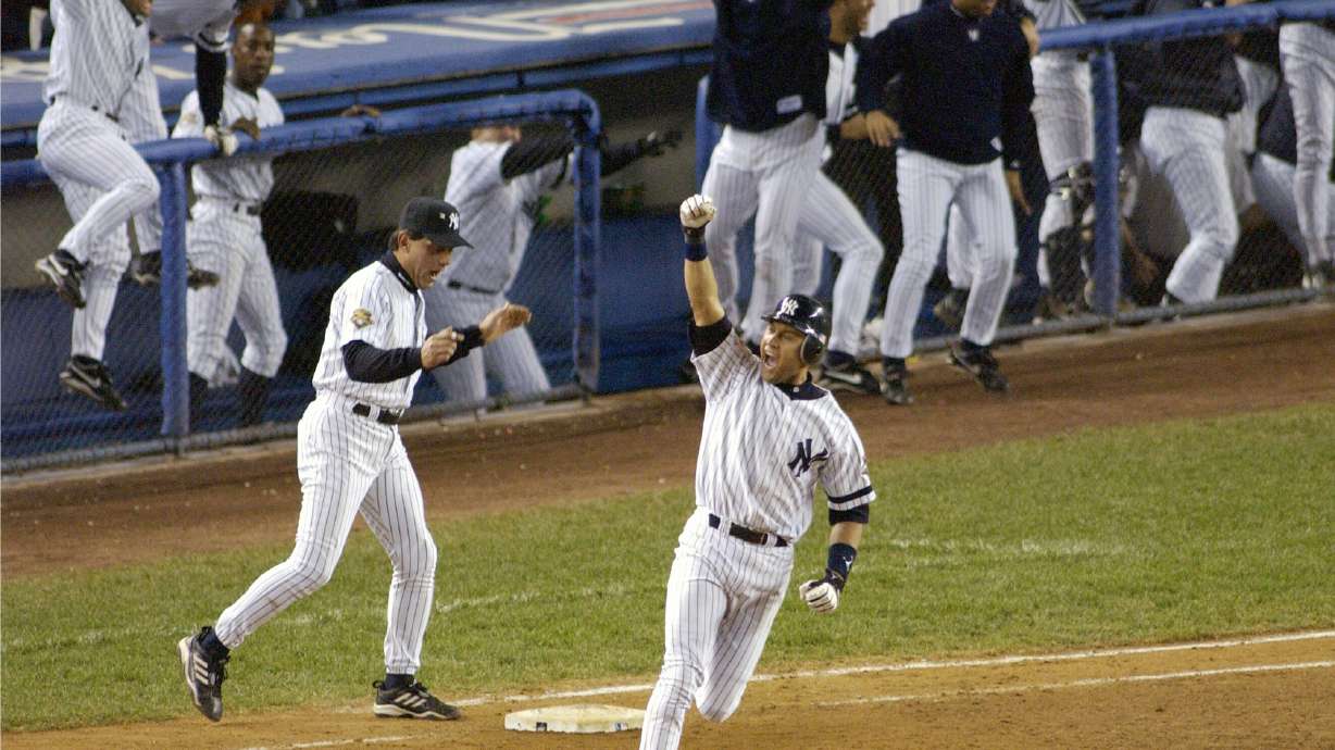 Jeter 1 vote shy of unanimous, Walker also elected to Hall