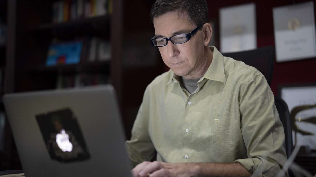Brazilian prosecutors accuse Glenn Greenwald in hacking case
