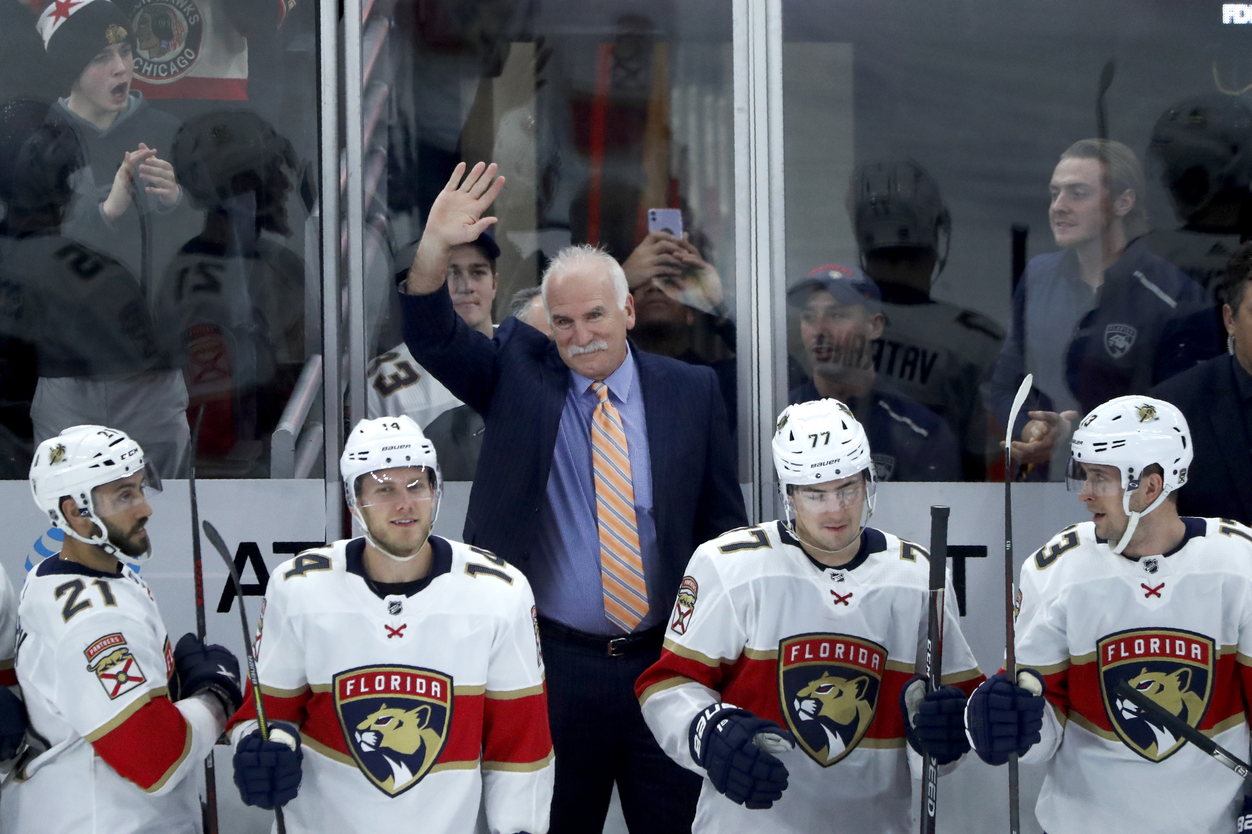 Quenneville coaches Panthers to 4-3 win over Blackhawks