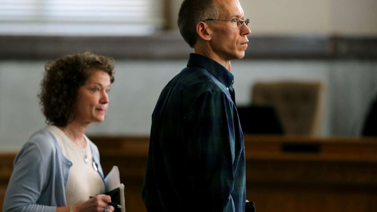 Judge rejects city's effort to end teen death lawsuit