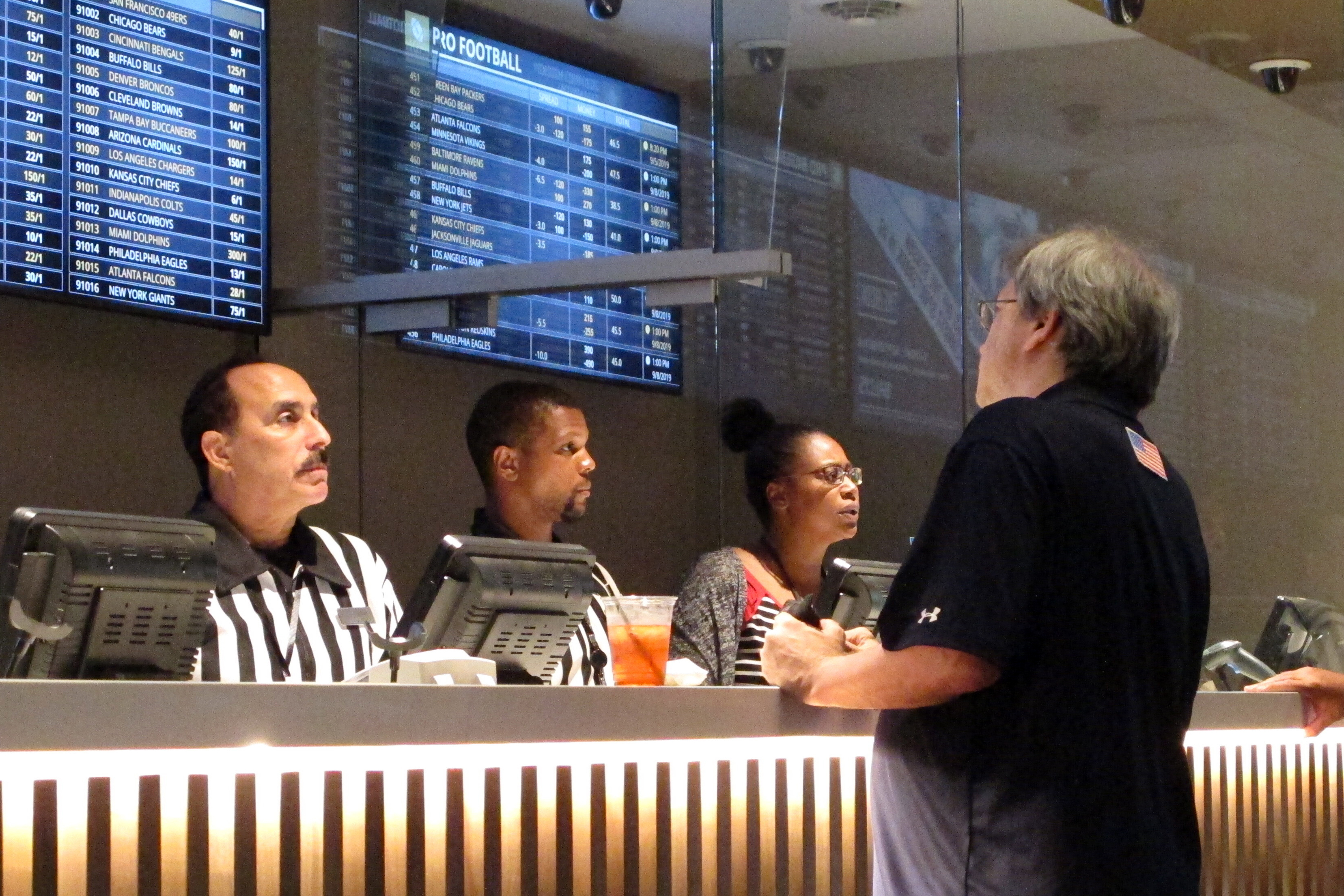 NJ OKs XFL bets, 6th state to allow wagers on revived league