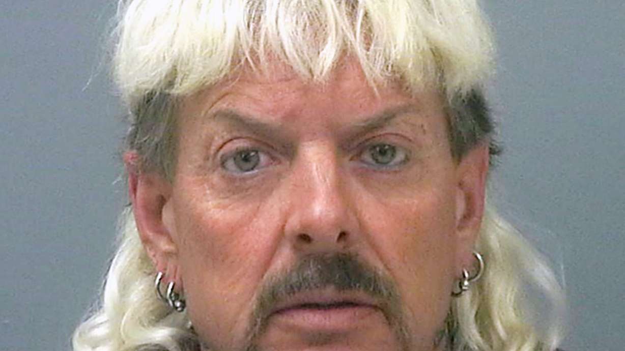Oklahoma zookeeper sentenced in murder-for-hire plot
