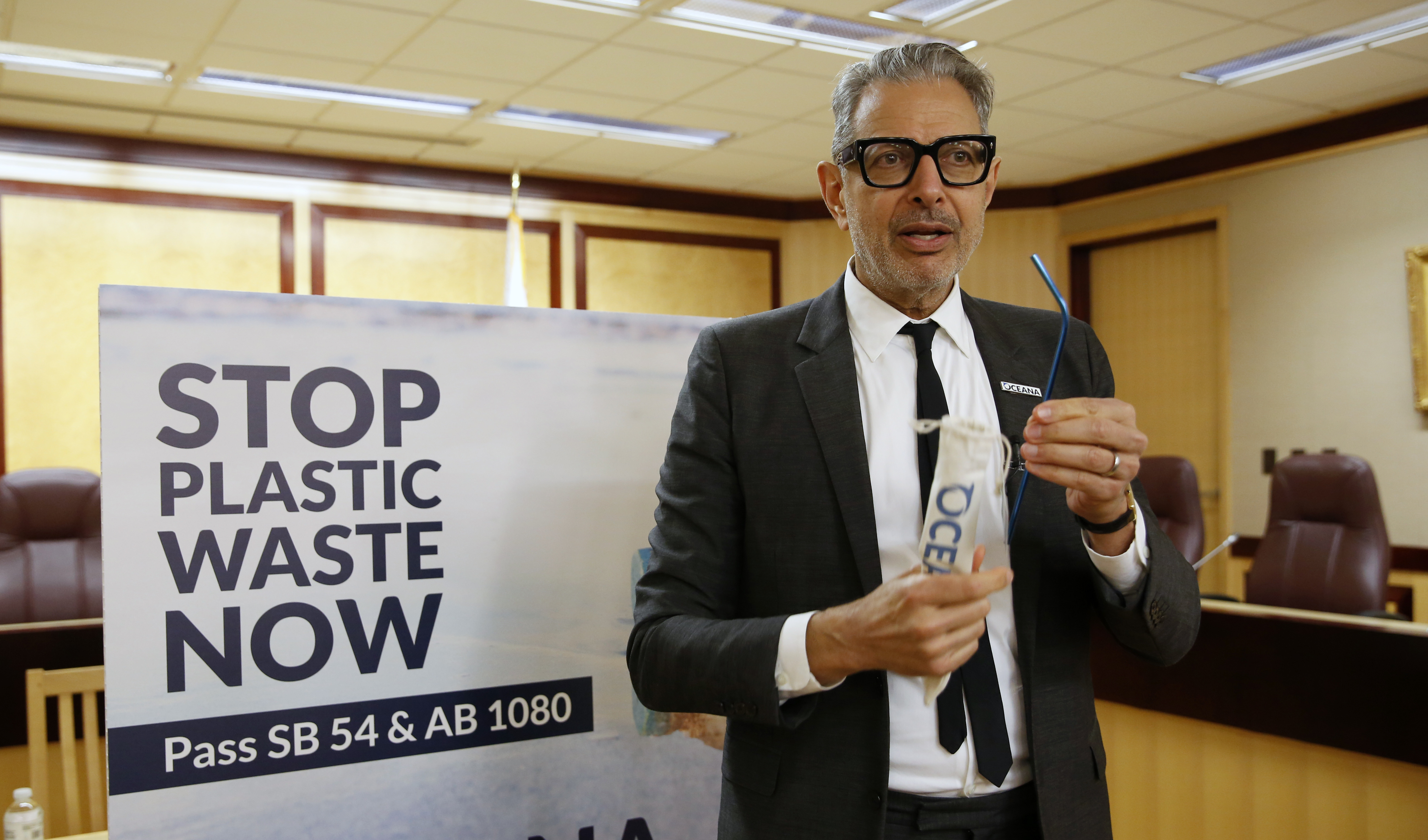 Celebrities back California bill to cut single-use plastics