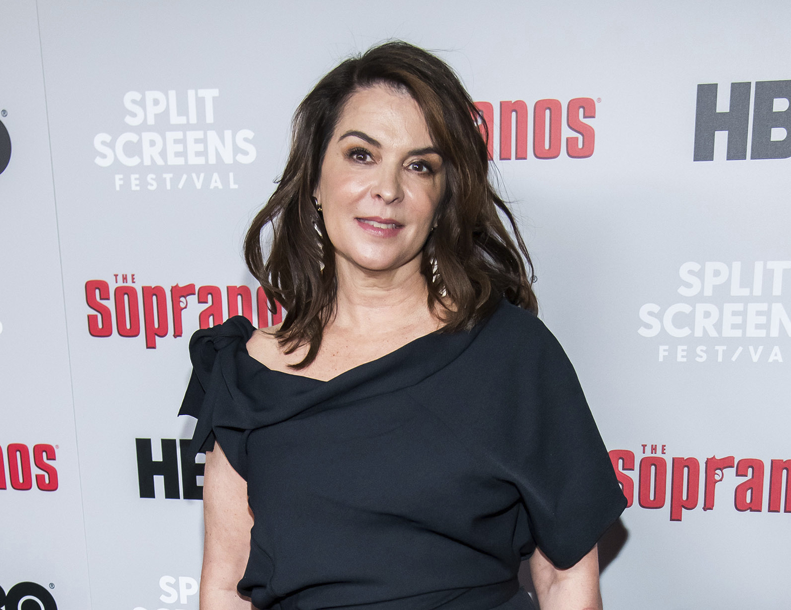 Annabella Sciorra: Harvey Weinstein held me down, raped me