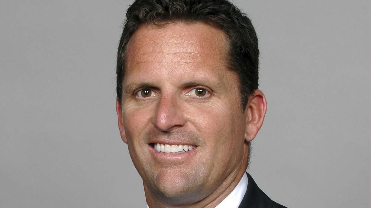 AP source: Vikings' Paton withdraws from Browns GM job hunt