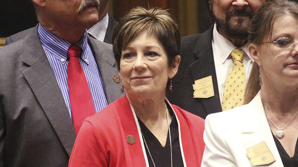 Arizona bill would ban transgender girls, women from teams