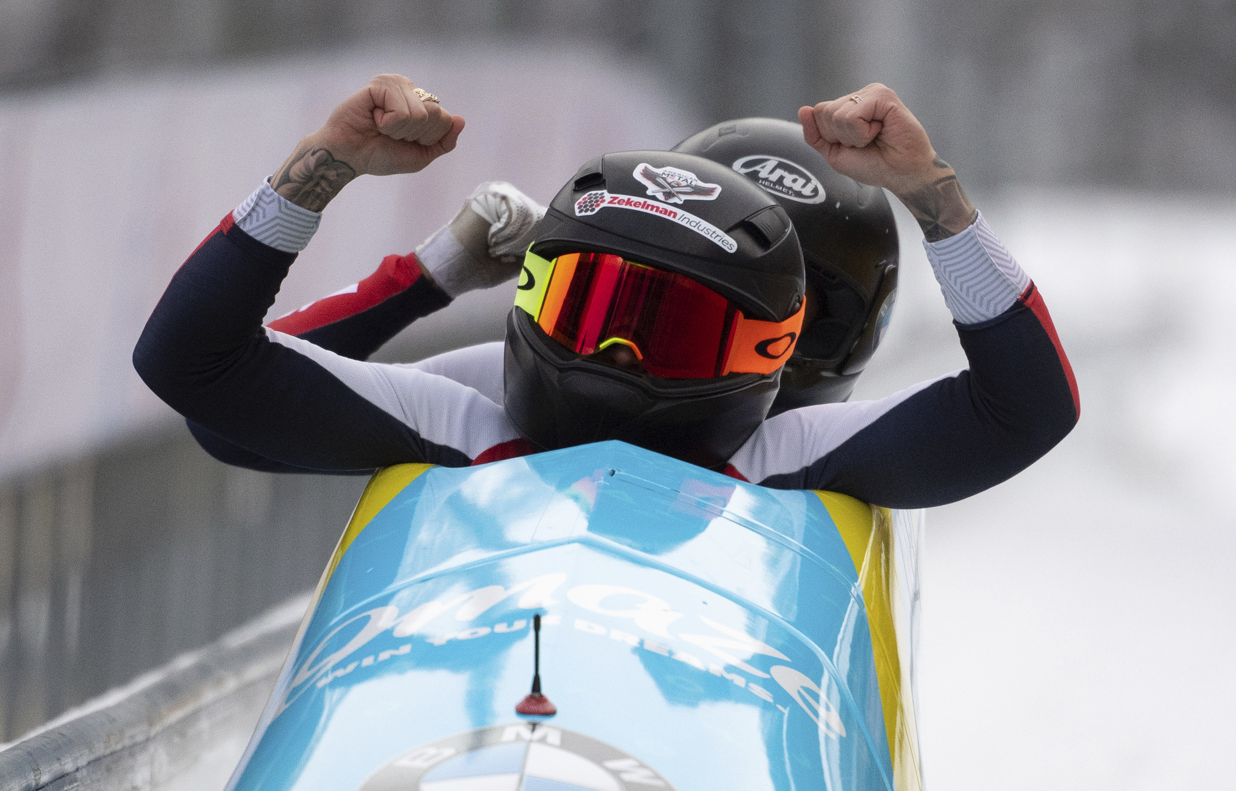 Humphries of US wins to near World Cup bobsled overall title